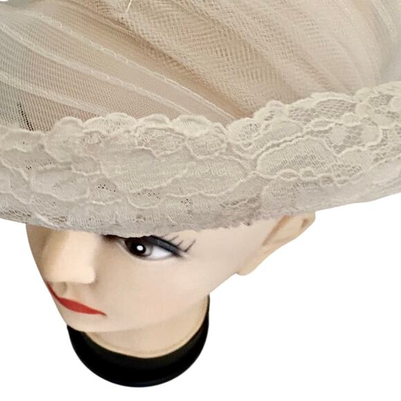 Vintage Bridal Wedding Veil Structured Hat Lace Tulle Bow Swirl Romantic OS main image 5